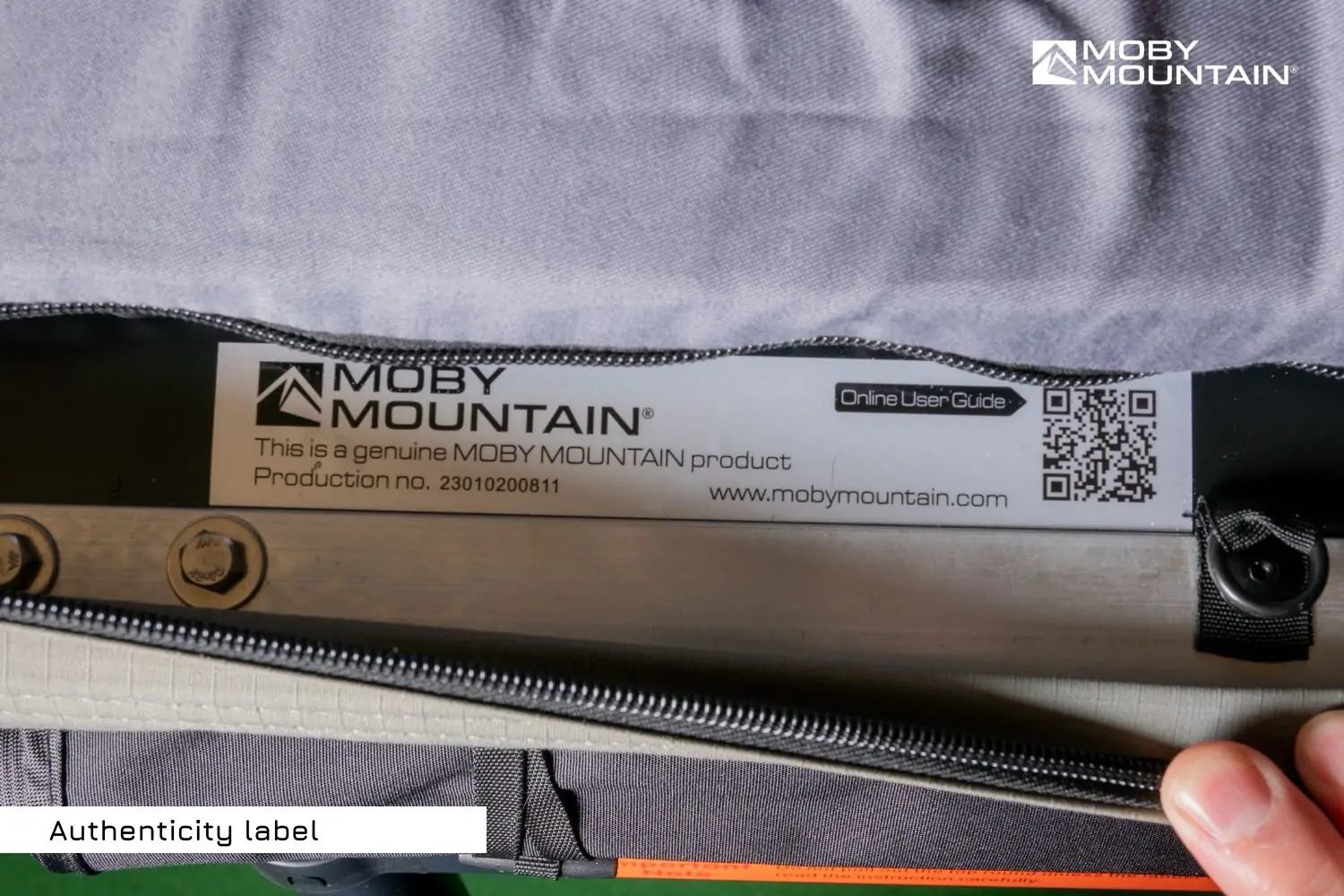 Moby Mountain Peak XXL 4 Personen Dachzelt Moby Mountain Peak XXL 4 Personen Dachzelt